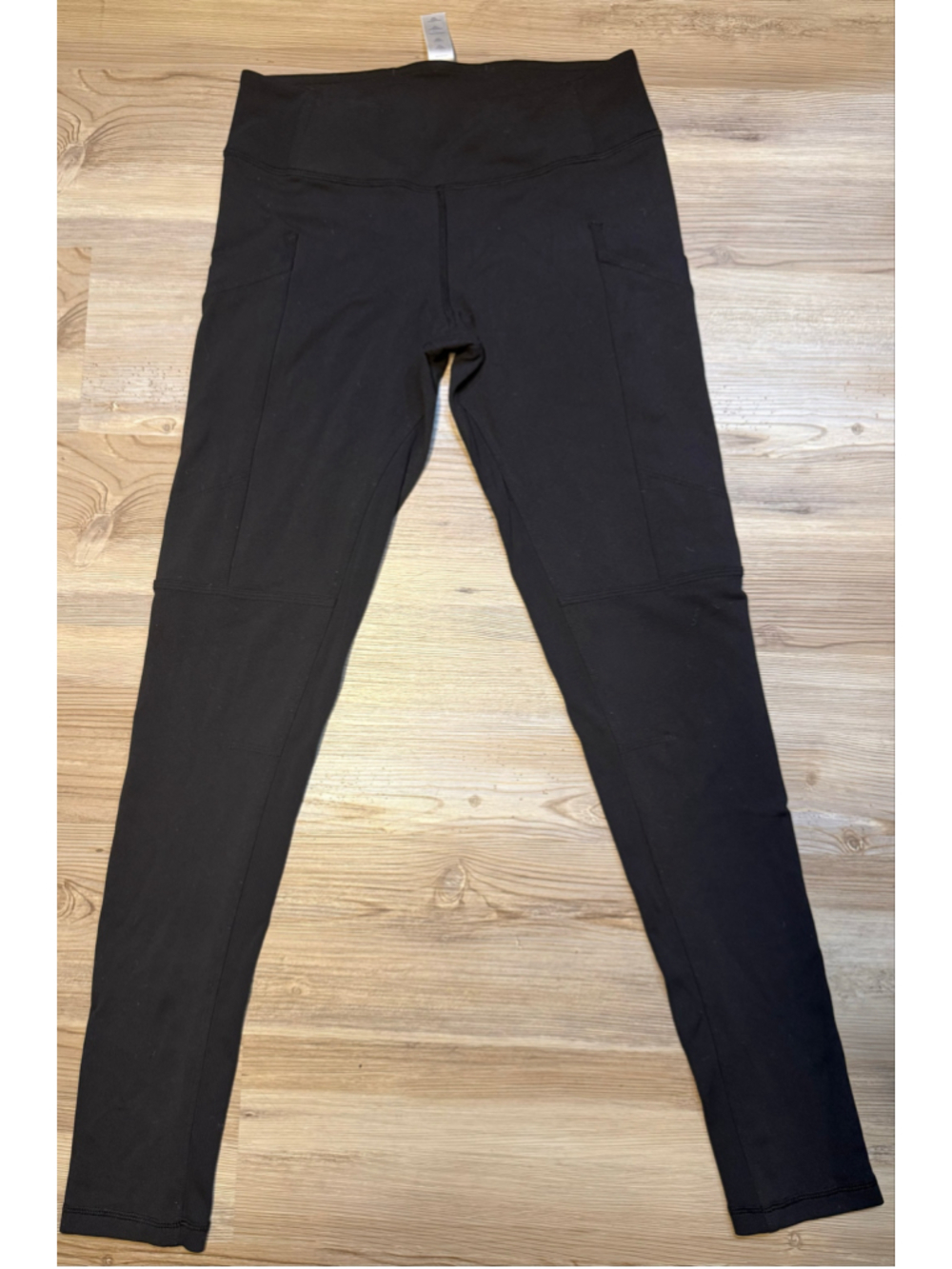 Girls Ivivva Black Leggings Size 14 with pockets
